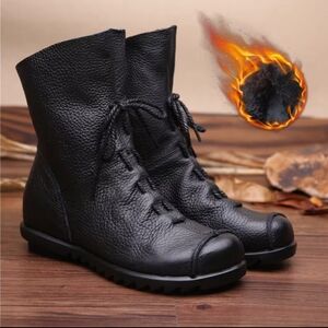 Black Leather Women's Boots (9) NWOT